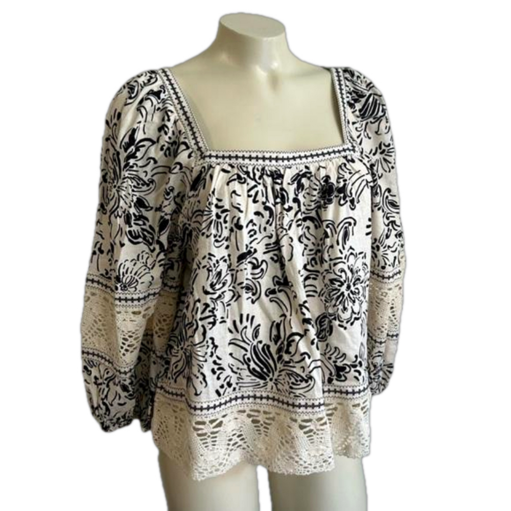 Christian Siriano Size M Cropped peasant cream lace blouse NWT